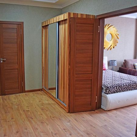 Bishkek Sunny Apartment In The Center Exteriér fotografie