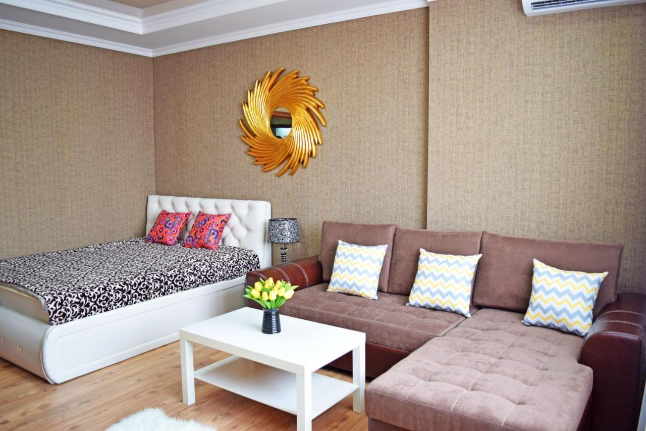Bishkek Sunny Apartment In The Center Exteriér fotografie