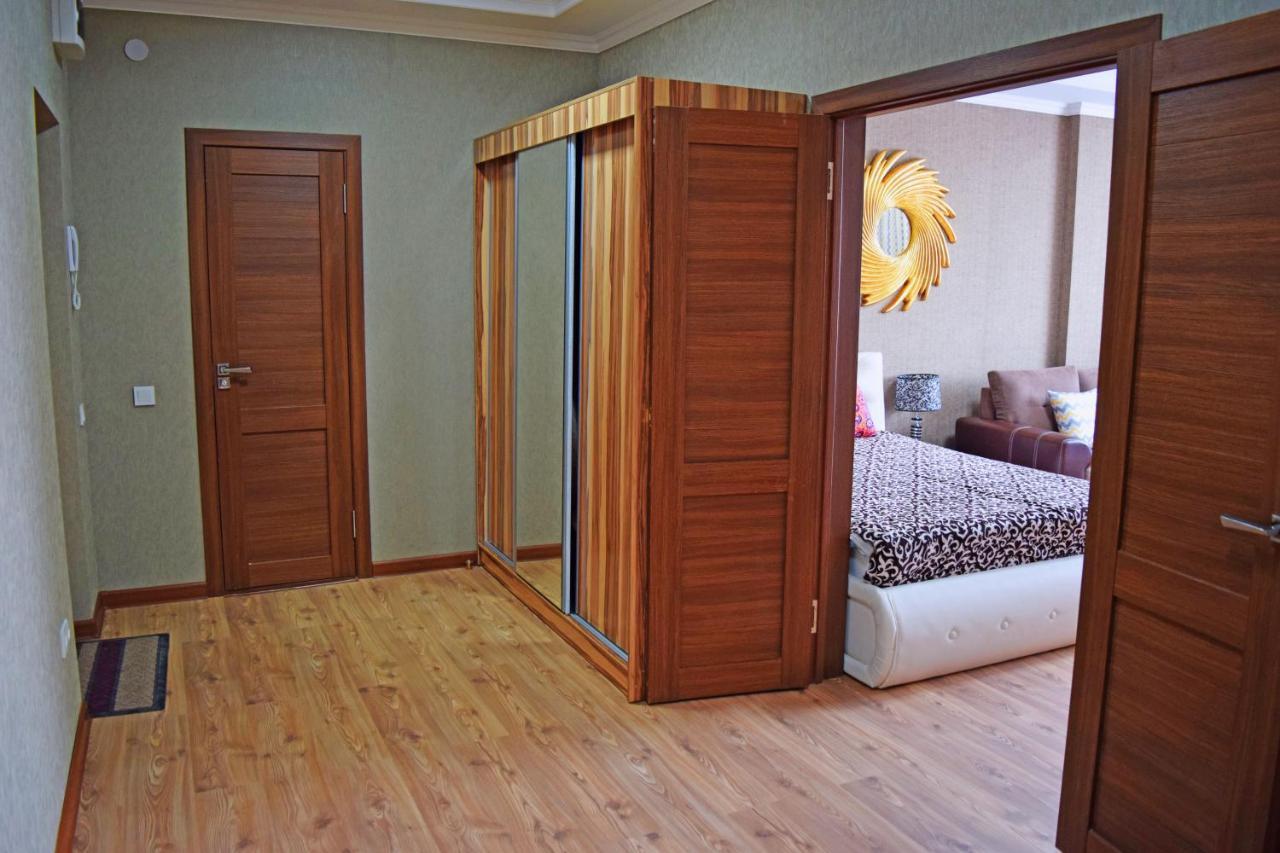 Bishkek Sunny Apartment In The Center Exteriér fotografie